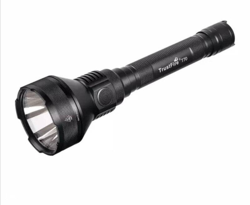 Lampa TrustFire T70 magnetni nosa?
