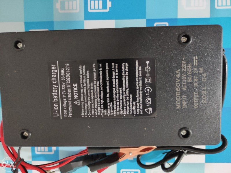 67.2V 4A 16S Li-Ion Punja? Baterija za Skuter Lithium
